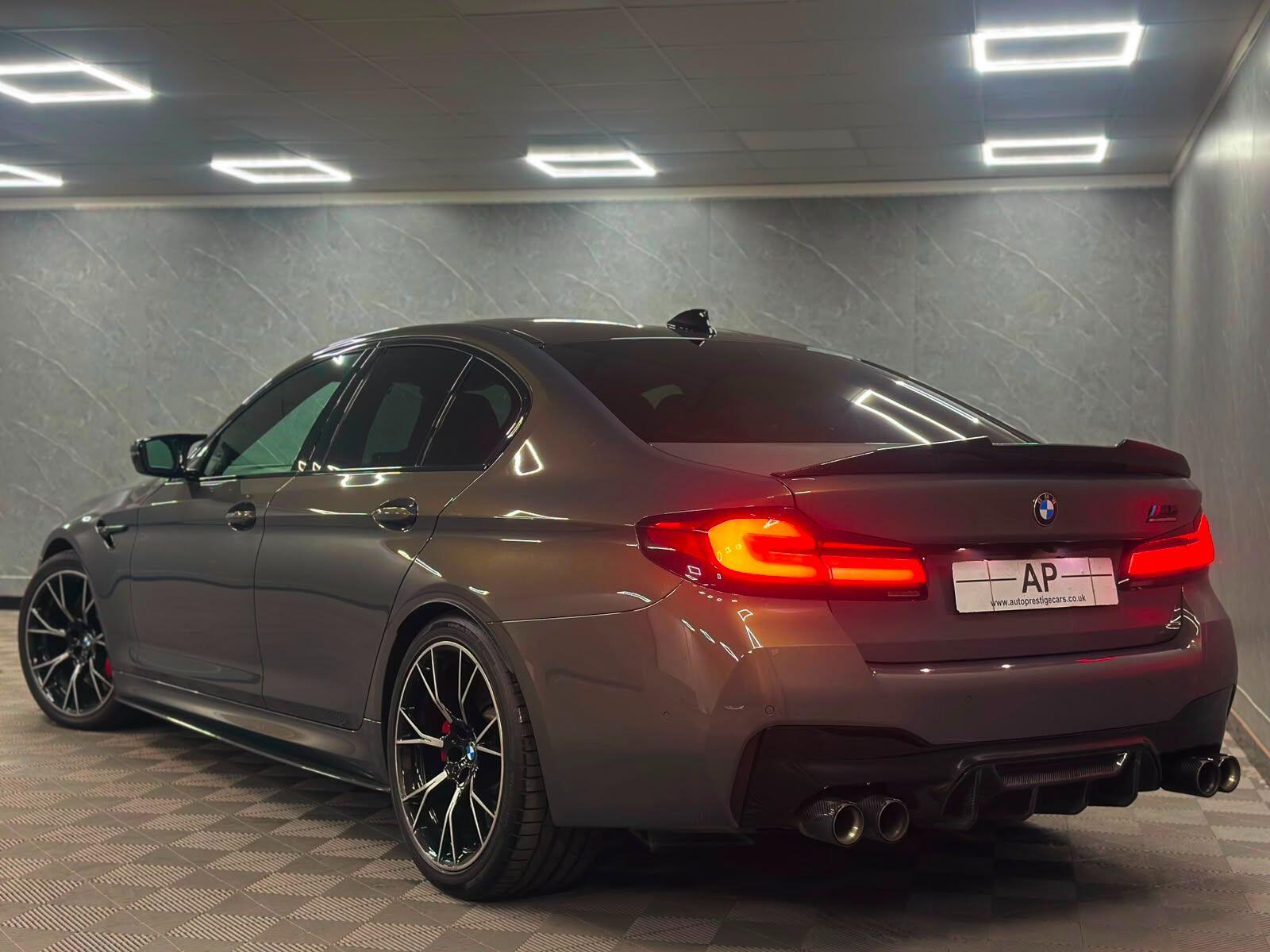 BMW M5 secondary view